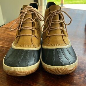 Sorel Women’s Out and About, Size 11